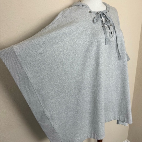 L'AGENCE Lizzy Lace Up Grey Hooded Poncho - Picture 9 of 16